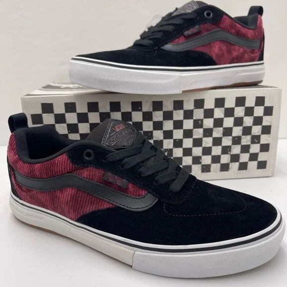 Vans WMNS Kyle Walker
Corduroy Tie-Dye/Black/White Sneakers 
VN0A5JIEX4C - Picture 15 of 16